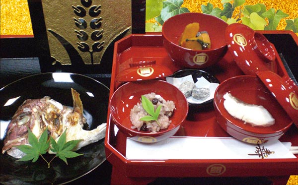 滋賀県愛知郡愛荘町のお寿司・和食・創作料理が楽しめるお店、こがね寿しのお食い初めメニュー